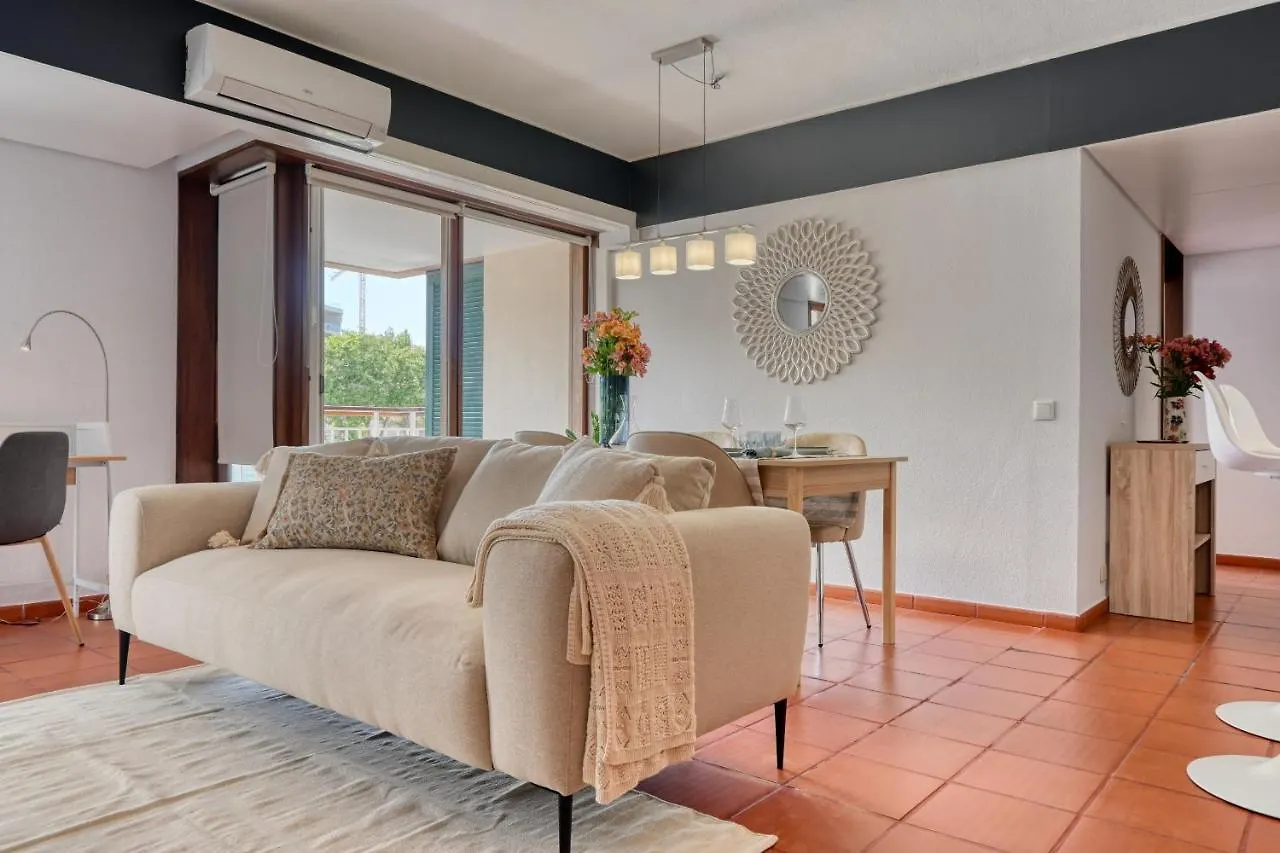 Apartment Monumental Tower, A Home In Madeira Funchal