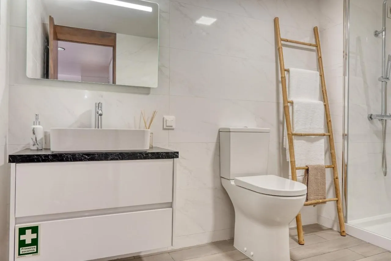 Apartment Monumental Tower, A Home In Madeira Funchal